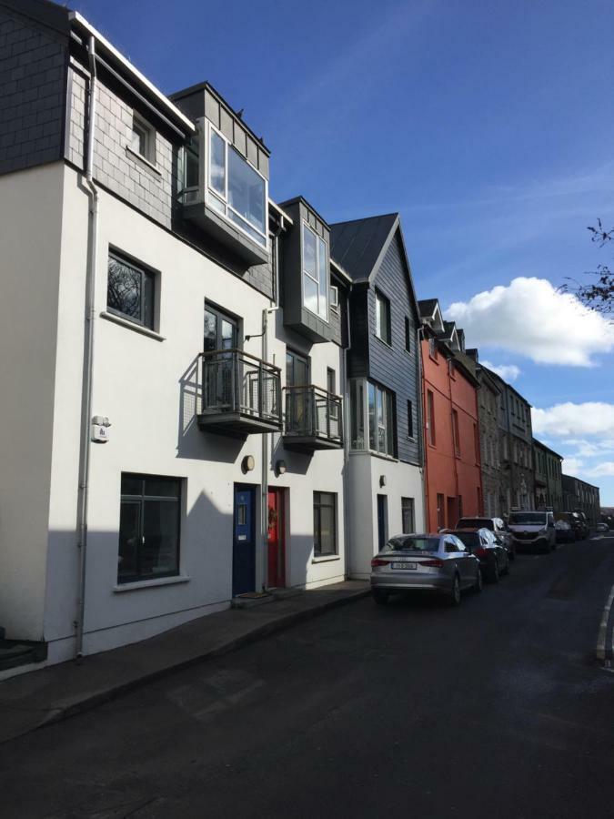 The Town House Kinsale, Hosted By Exquisite Holiday Homes, Sleeps 16 外观 照片