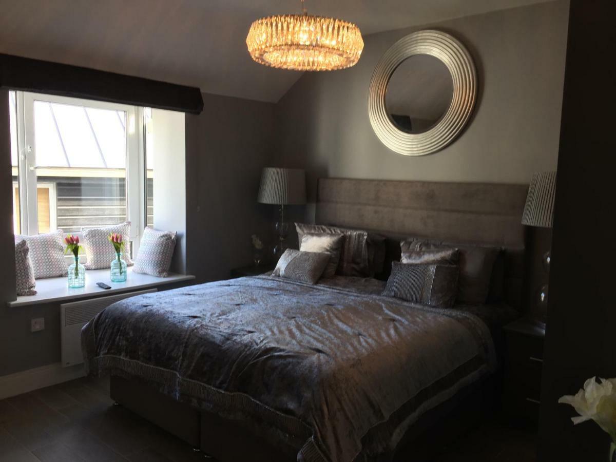 The Town House Kinsale, Hosted By Exquisite Holiday Homes, Sleeps 16 外观 照片
