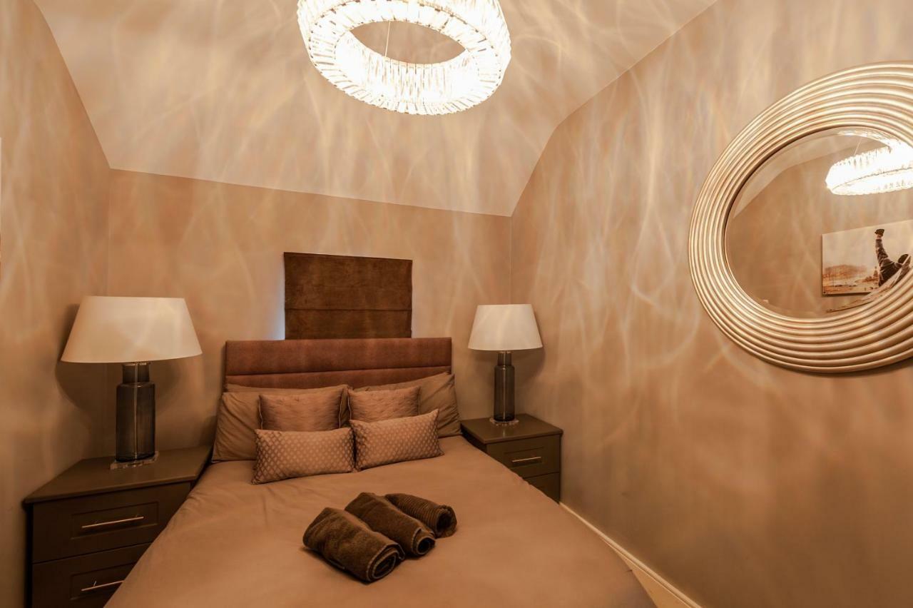The Town House Kinsale, Hosted By Exquisite Holiday Homes, Sleeps 16 外观 照片