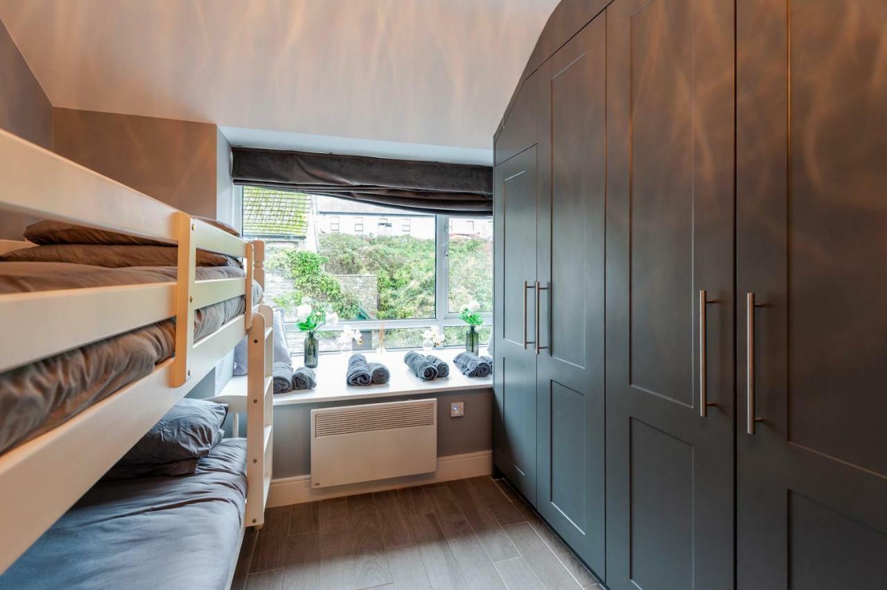 The Town House Kinsale, Hosted By Exquisite Holiday Homes, Sleeps 16 外观 照片