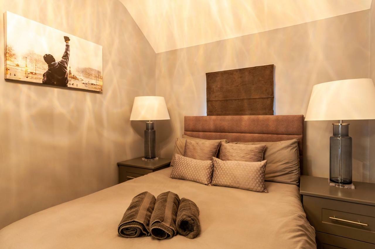 The Town House Kinsale, Hosted By Exquisite Holiday Homes, Sleeps 16 外观 照片